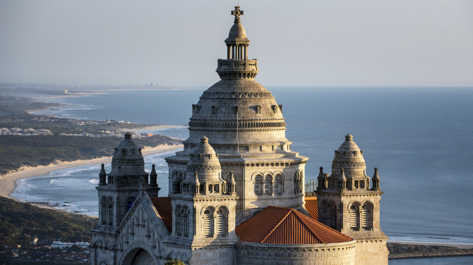 L'une des villes les plus magnifiques du Portugal est un joyau sous le radar avec des églises anciennes et des vues panoramiques