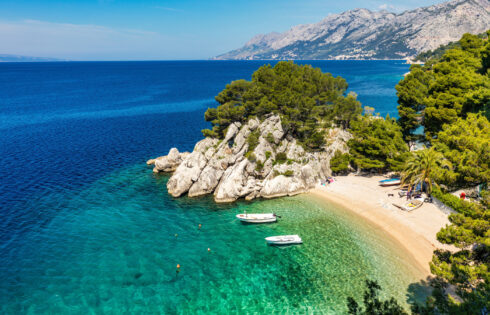 La Riviera de l'Europe, parfaite et sous le radar, avec des plages adriatiques vierges, est une magnifique escapade côtière