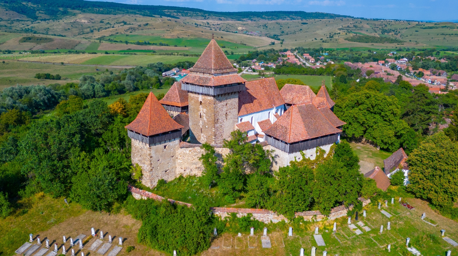 Ce village roumain pittoresque favorisé par la royauté cache l'une des plus anciennes églises fortifiées de la Transylvanie
