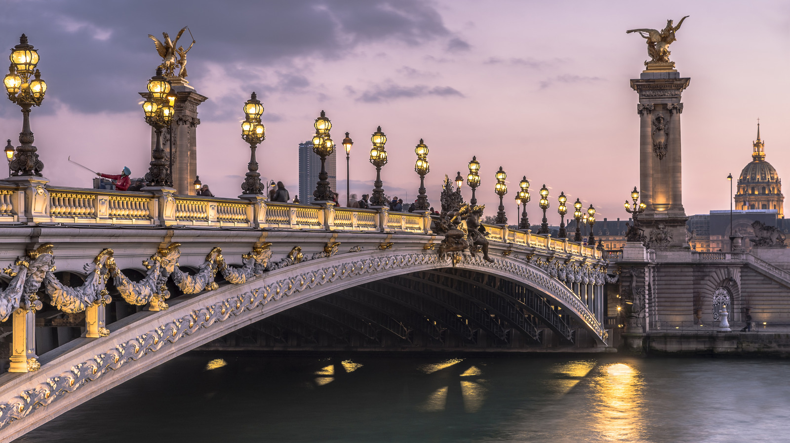 Après plus d'un milliard dépensé pour le nettoyage, vous pouvez désormais nager dans la rivière de cette capitale européenne emblématique