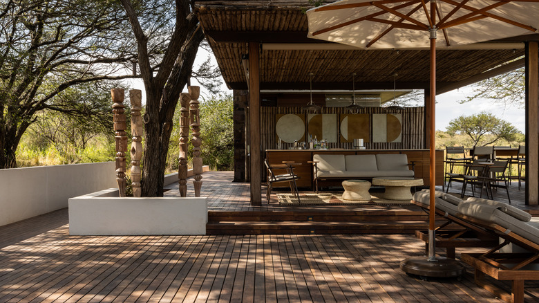 Salon et bar à la maison Singita Serengeti