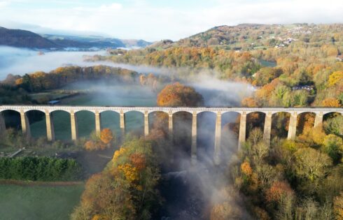 Le dramatique du «stream dans le ciel» de la Grande-Bretagne est une destination unique et non pour les moins de cœur