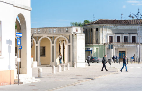 La «ville métaphysique» de l'Italie est un chef-d'œuvre architectural unique avec une histoire d'origine sombre