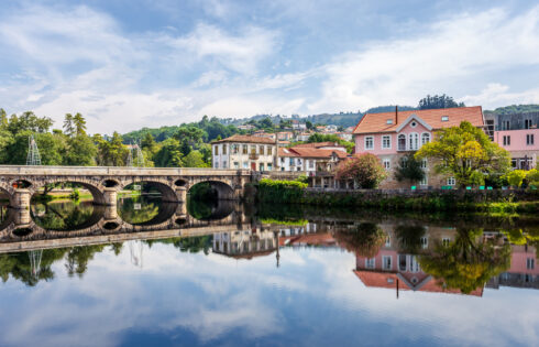 Caché dans la luxuriante du Northern Valley du Portugal est un paradis prêt pour la retraite avec des randonnées et des vignobles sereins