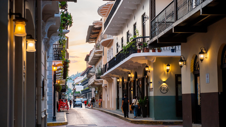 Coucher de soleil dans la ville de Panama