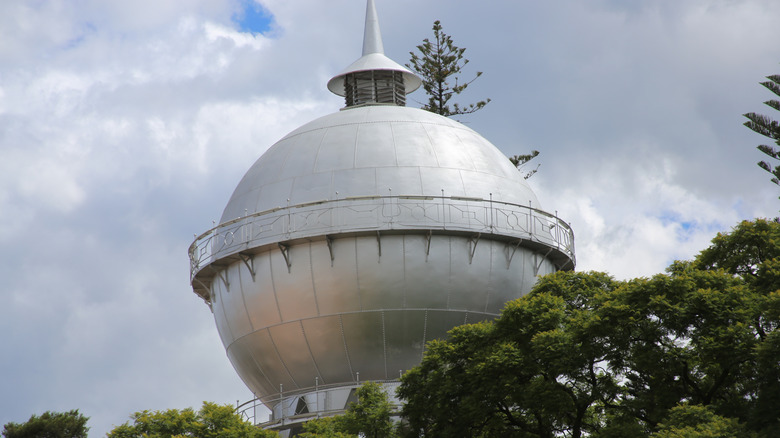 Le château d'eau emblématique, Bola de Agua, à Celaya, Mexique