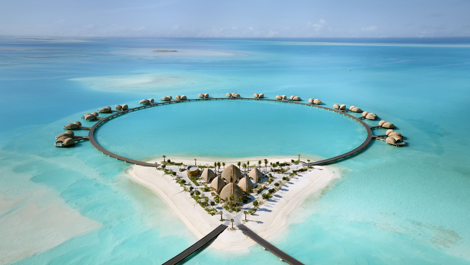 La première réserve de Ritz-Carlton de l'Arabie saoudite est la station balnéaire la plus rêveuse faite pour les étoiles et les plongeurs