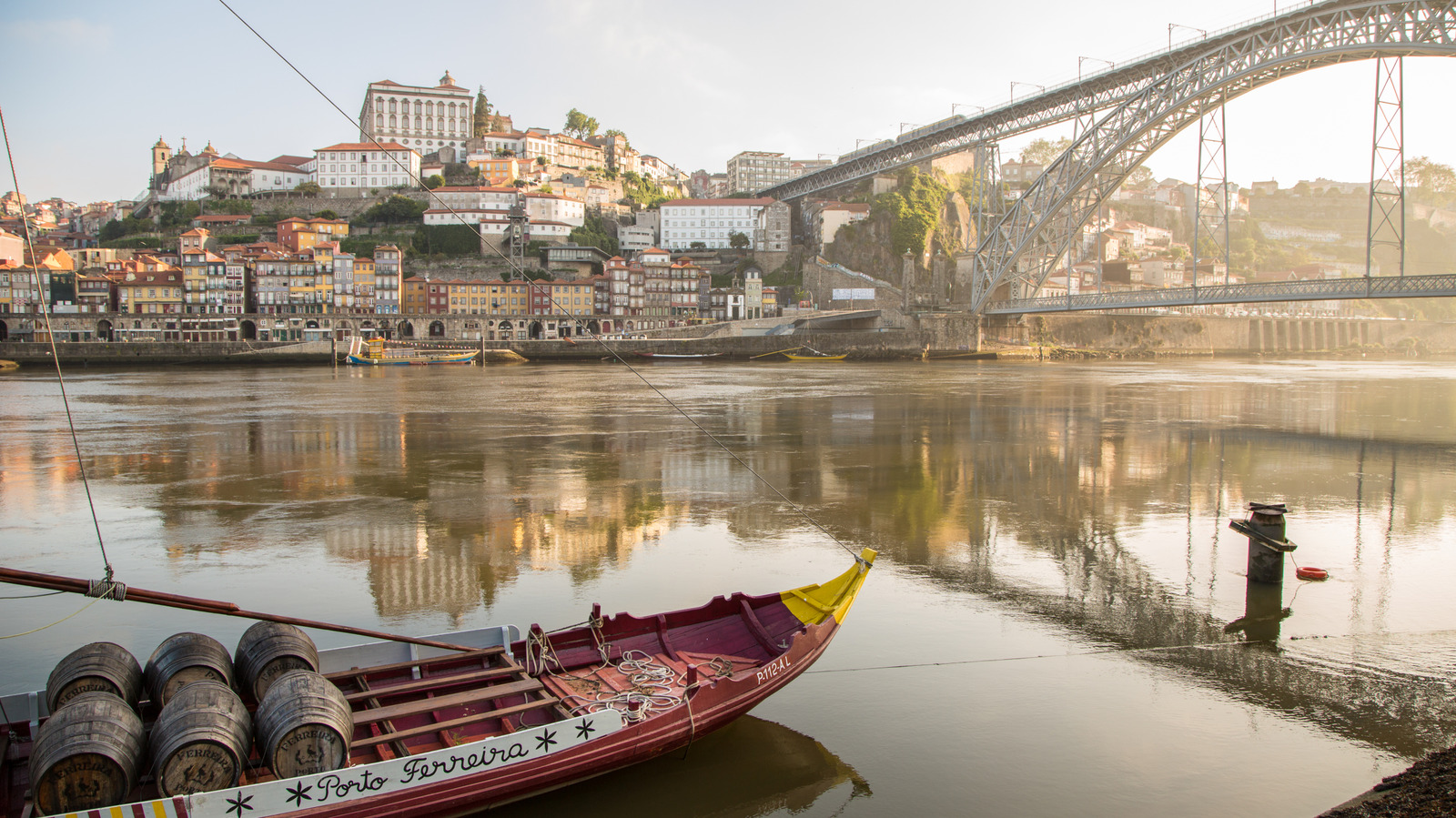 Rick Steves révèle la meilleure façon de passer un après-midi paresseux à Porto
