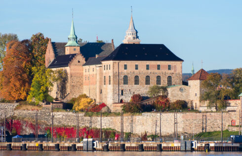 Hidden in the Heart of Oslo est un château médiéval enchanteur qui a inspiré un film Disney