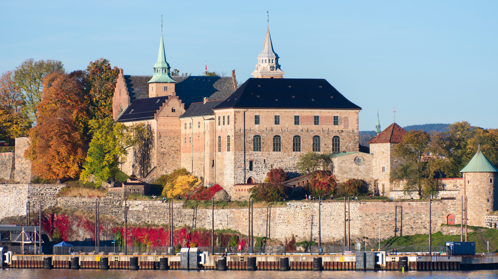 Hidden in the Heart of Oslo est un château médiéval enchanteur qui a inspiré un film Disney