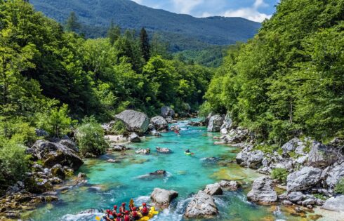 La rivière européenne Rick Steves appelle la «vallée de l'adrénaline» est connue pour être un havre de kayak