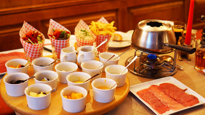 Célèbre fondue de fromage suisse trouvé à Zermatt