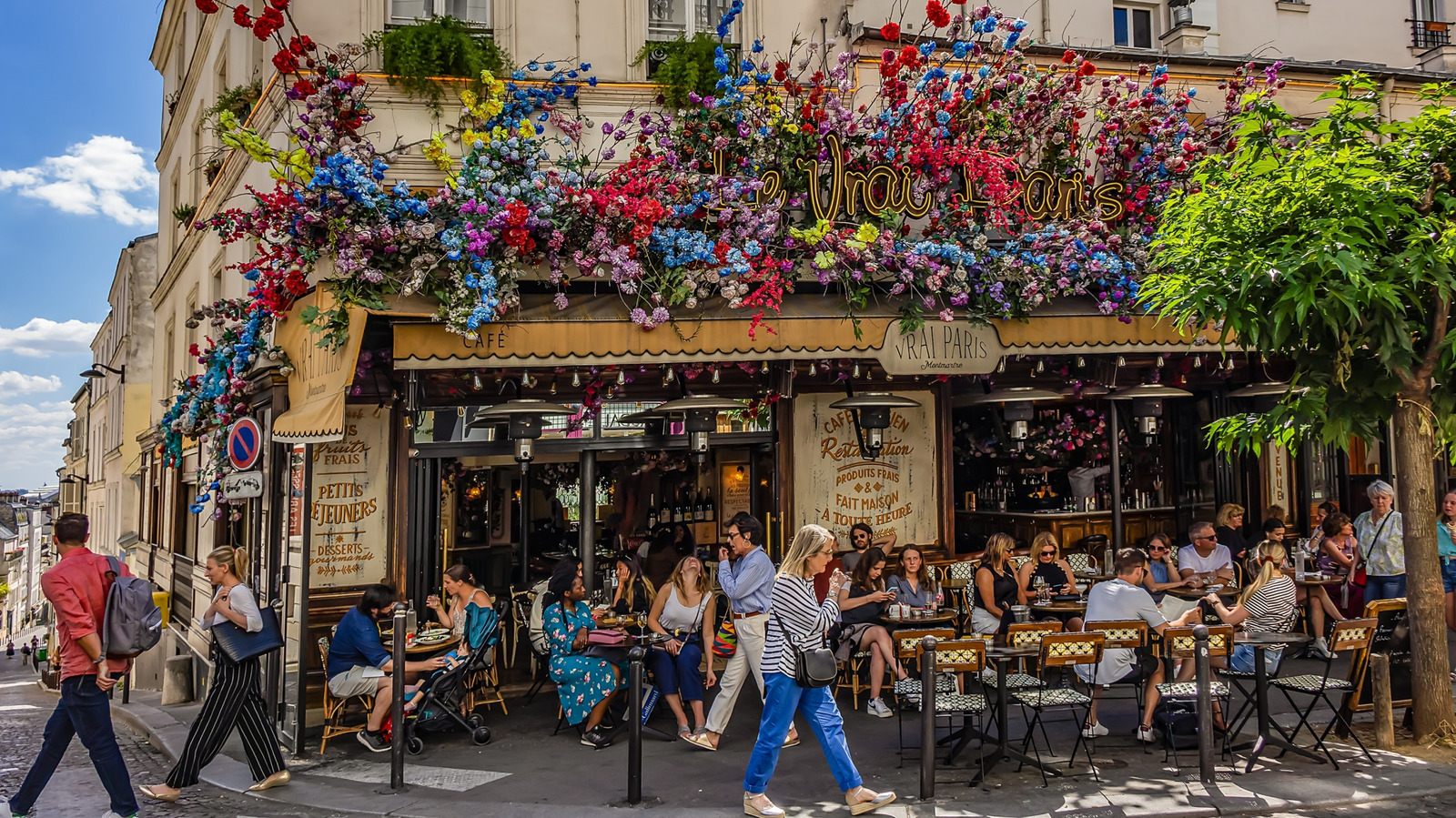 Le secret expert de Rick Steves pour obtenir des boissons moins chères en Europe (et c'est là où vous vous asseyez)
