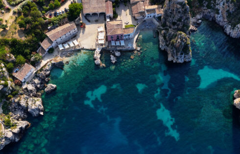 L'idylle de l'île sauvagement sous-estimée d'Italie est un rêve sicilien avec des mers bleues parfaites