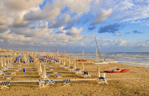 Alors que le suntourisme regorge de destinations culturelles célèbres d'Italie, certaines plages restent peu fréquentées pour une raison