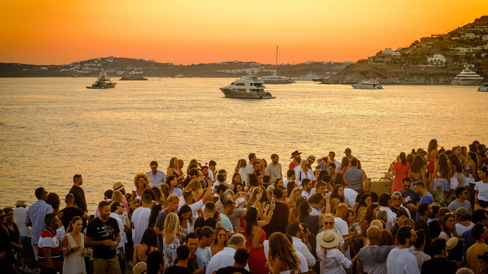L'une des îles les plus populaires de la Grèce est également l'une de ses destinations les plus décevantes