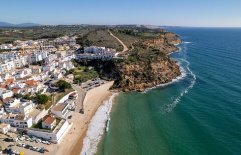 La ville balnéaire sous le radar du Portugal offre un avant-goût de l'Algarve sans les stations ou la foule