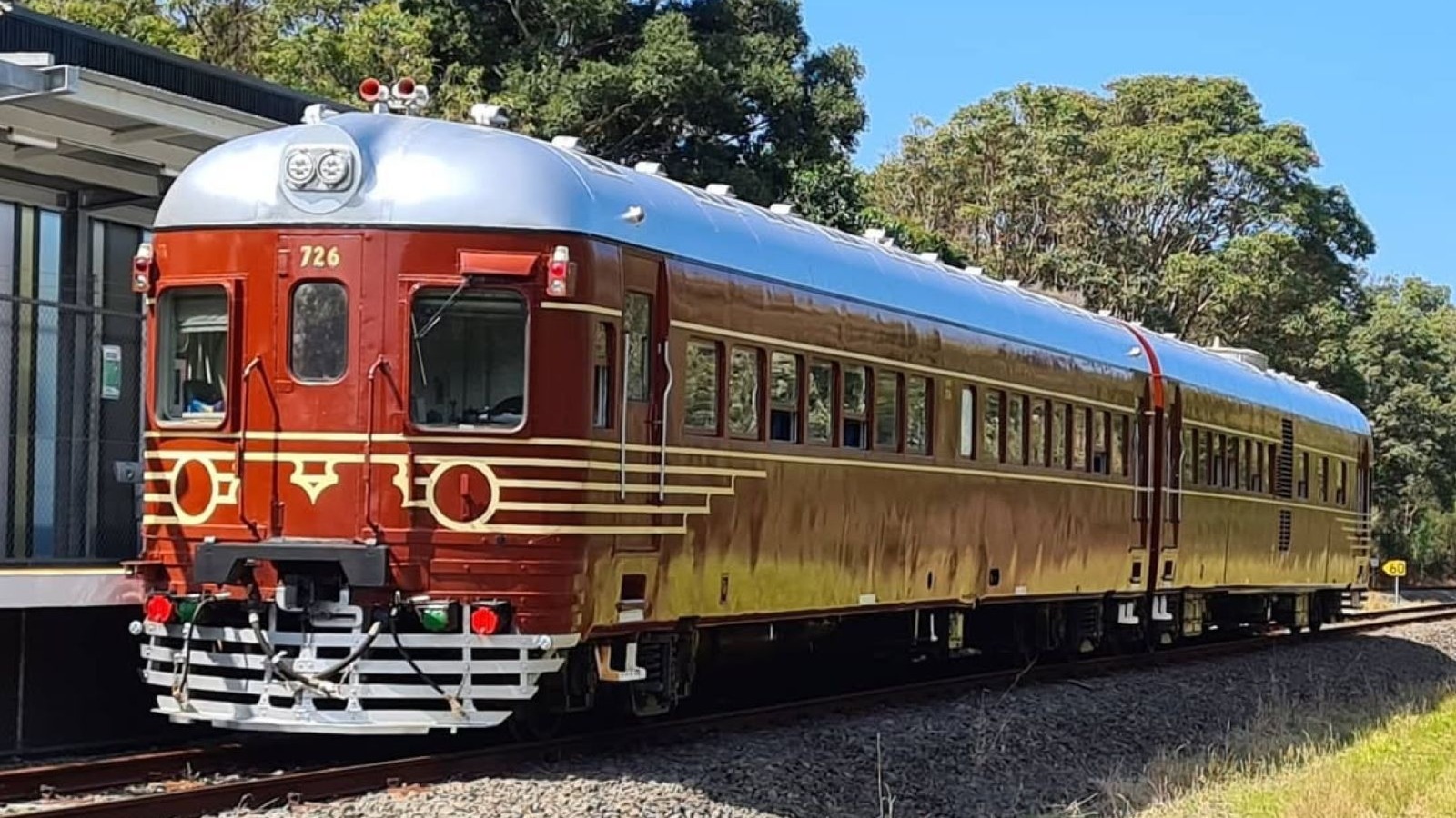 Le premier train à énergie solaire au monde vous repoussera silencieusement l'une des destinations de vacances préférées de l'Australie