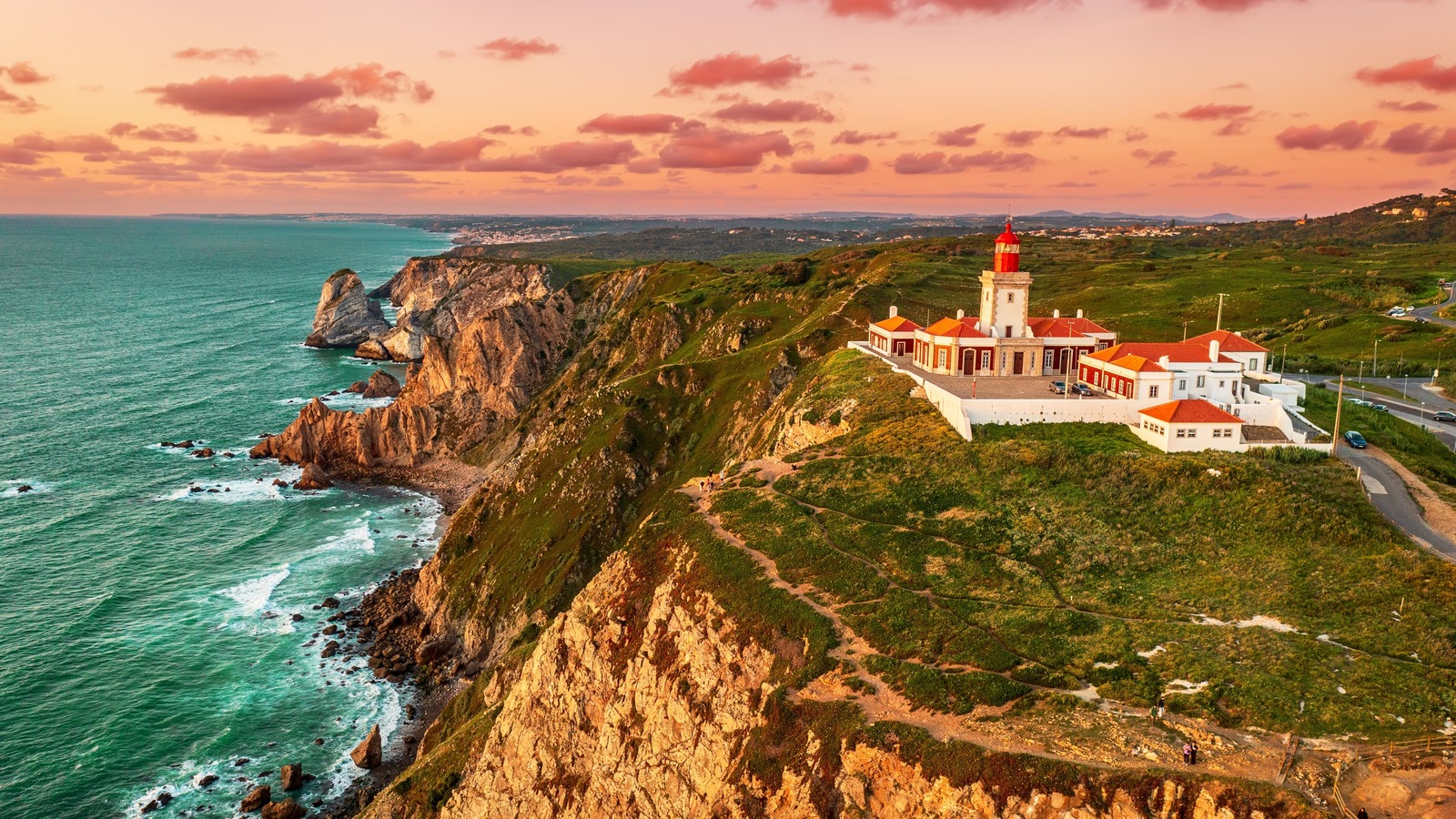 Le point le plus à l'ouest de l'Europe continentale est un magnifique parc du Portugal avec des falaises dramatiques et une vue imprenable