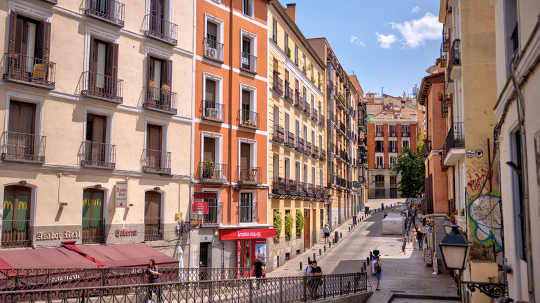 Rue près de la maire de la Plaza, Madrid