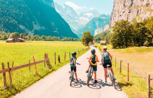 La route des vélos scéniques et adaptés aux débutants entre les débutants entre la Suisse et les Pays-Bas offre une vue imprenable