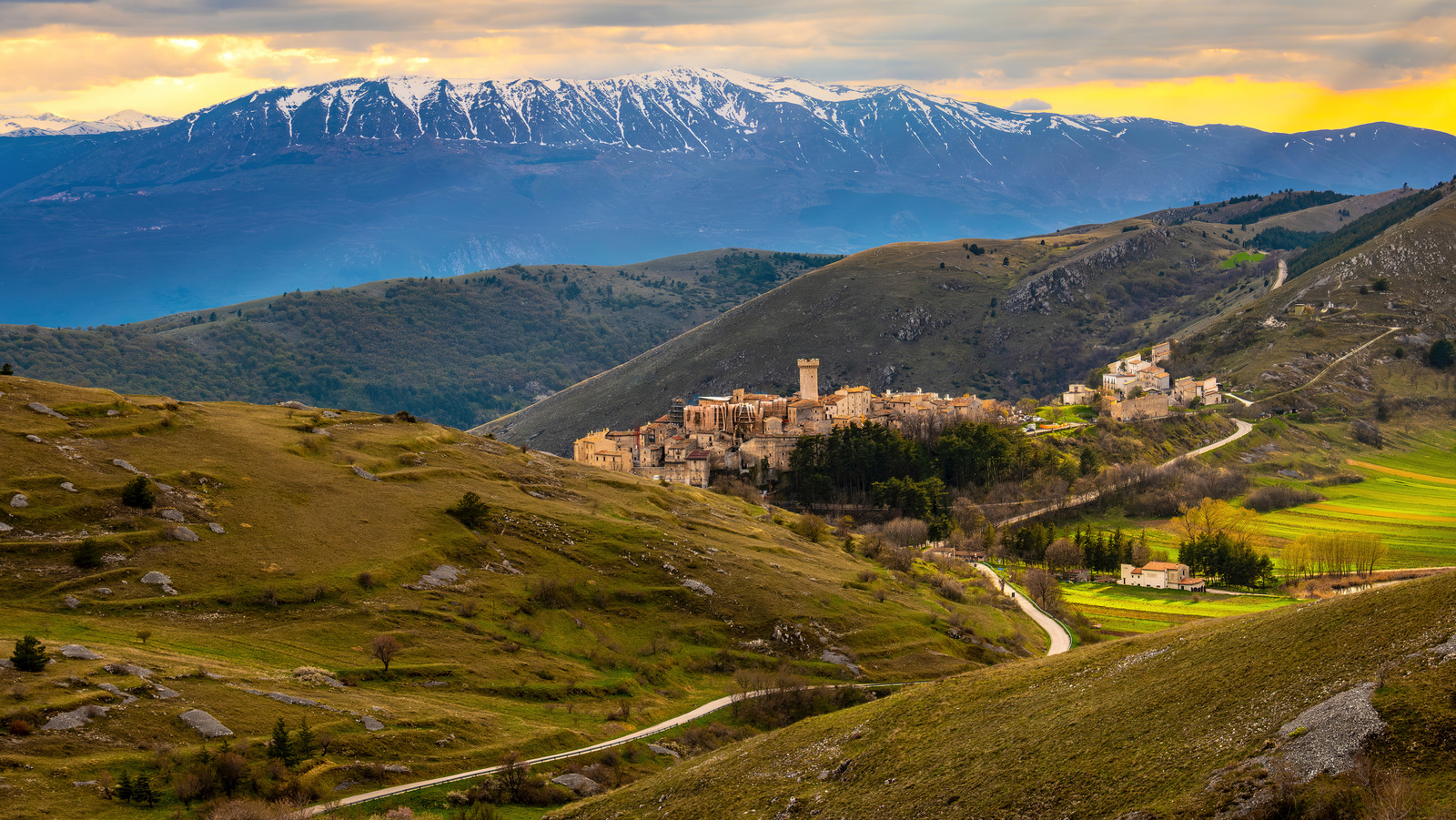 Le village médiéval remarquablement préservé d'Italie offre une évasion authentique unique en son genre pleine de nourriture et d'artisanat locaux