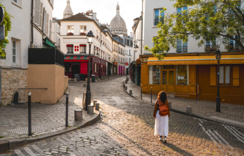 Les femmes devraient éviter de porter ces chaussures à la mode lorsque vous voyagez en Europe