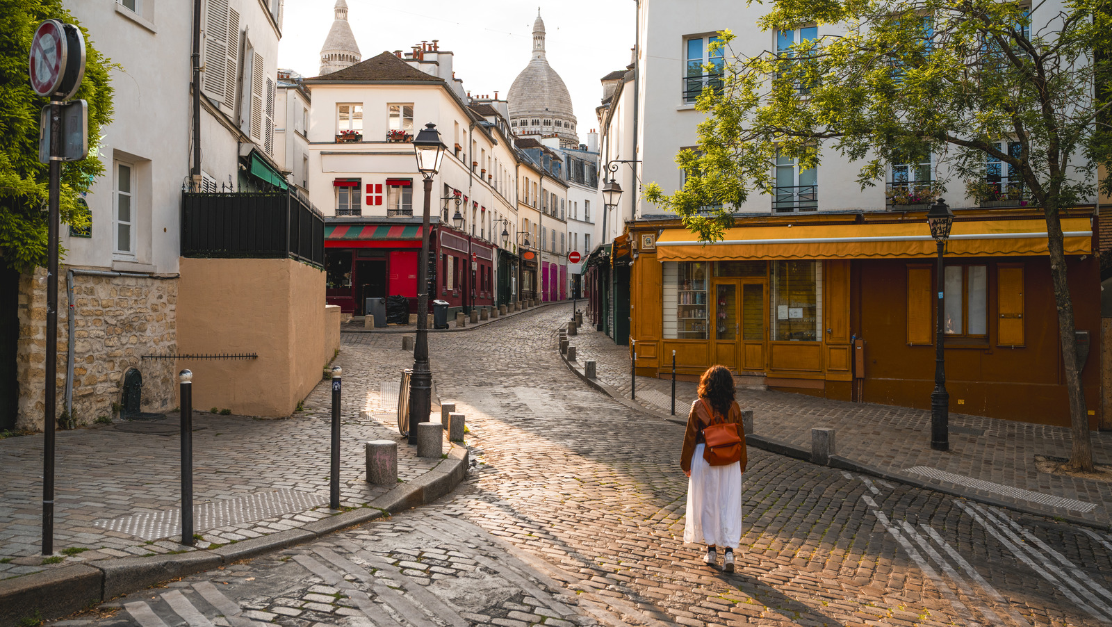 Les femmes devraient éviter de porter ces chaussures à la mode lorsque vous voyagez en Europe