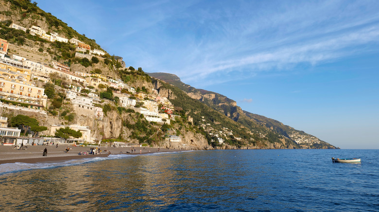 Soleil d'hiver sur la ville de Positano