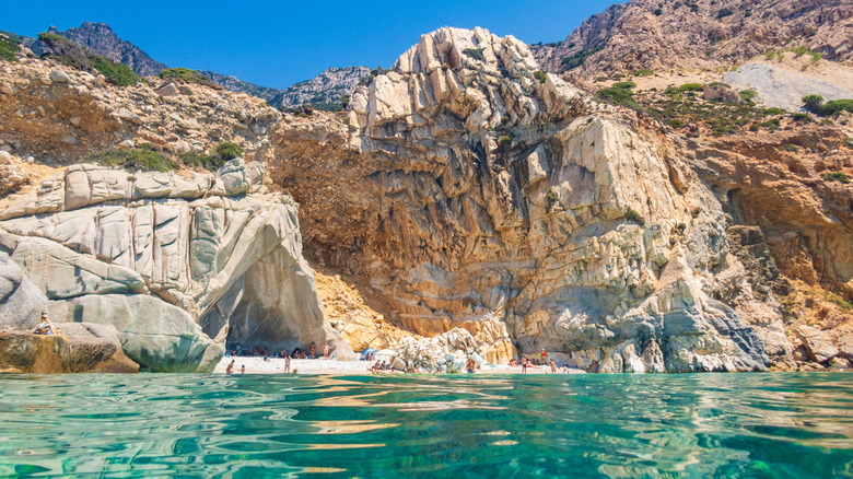 Plage des Seychelles sur l'île d'Ikaria, Grèce