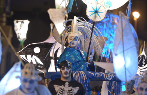 Le plus grand festival d'Halloween d'Europe transforme cette ville irlandaise en un pays des merveilles effrayant