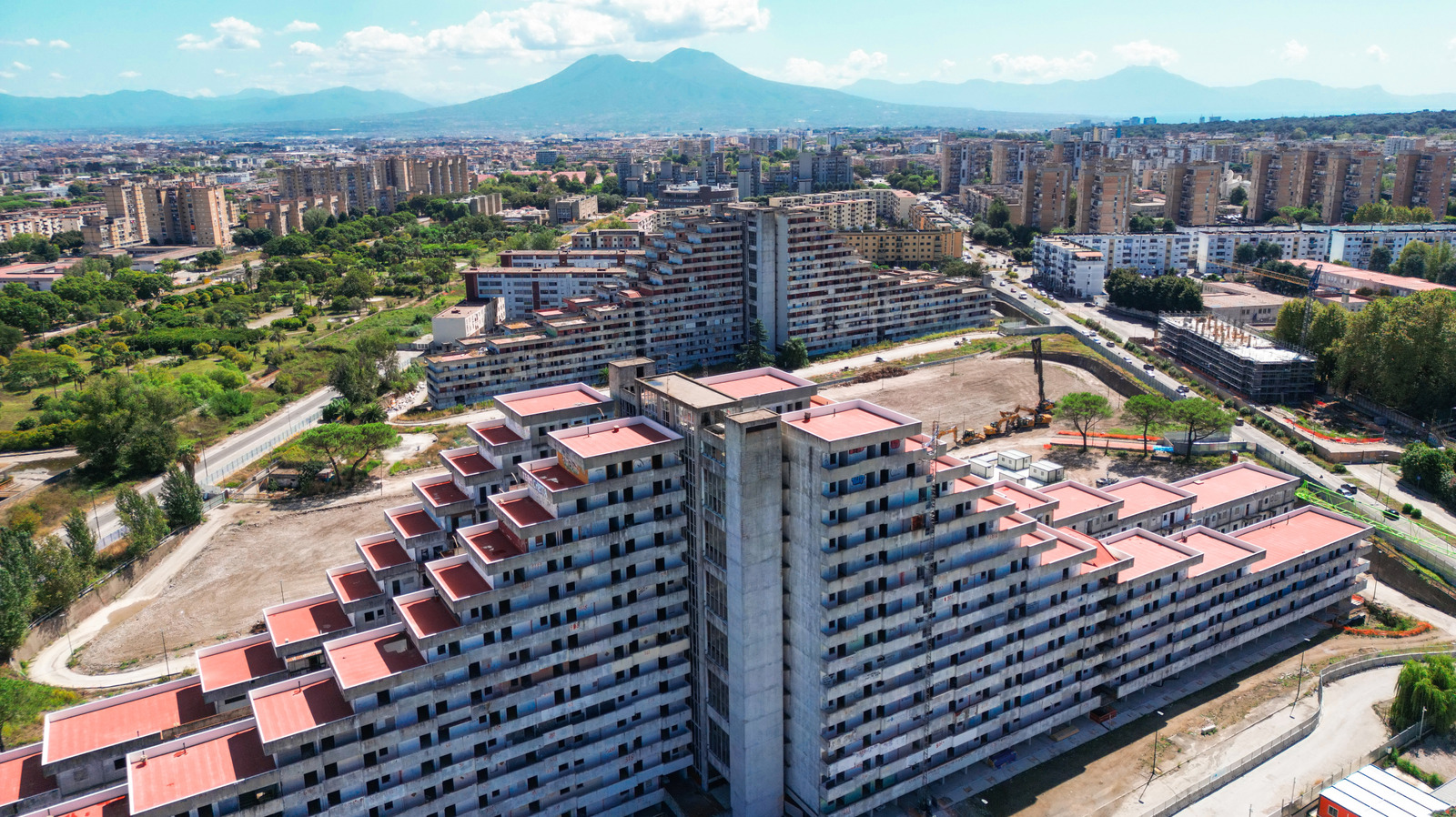 Pourquoi les touristes évitent Scampia, le quartier de Naples combattant son ancienne réputation