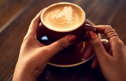 Le pays d’Europe où vous pouvez gagner une lourde amende si vous versez du café dans les égouts