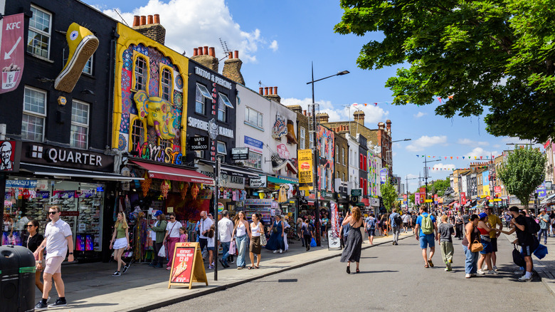 Devantures colorées à Camden, Londres