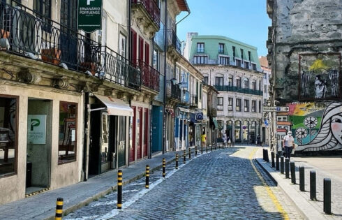 La « rue la plus cool » d'Europe prospère au Portugal en tant que paradis culturel et gastronomique avec une ambiance immaculée