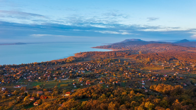 Vue d'Ariel sur le lac Balaton, Hongrie