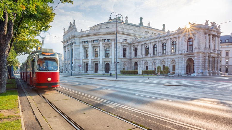Tramway sur la Ringstrasse à Vienne