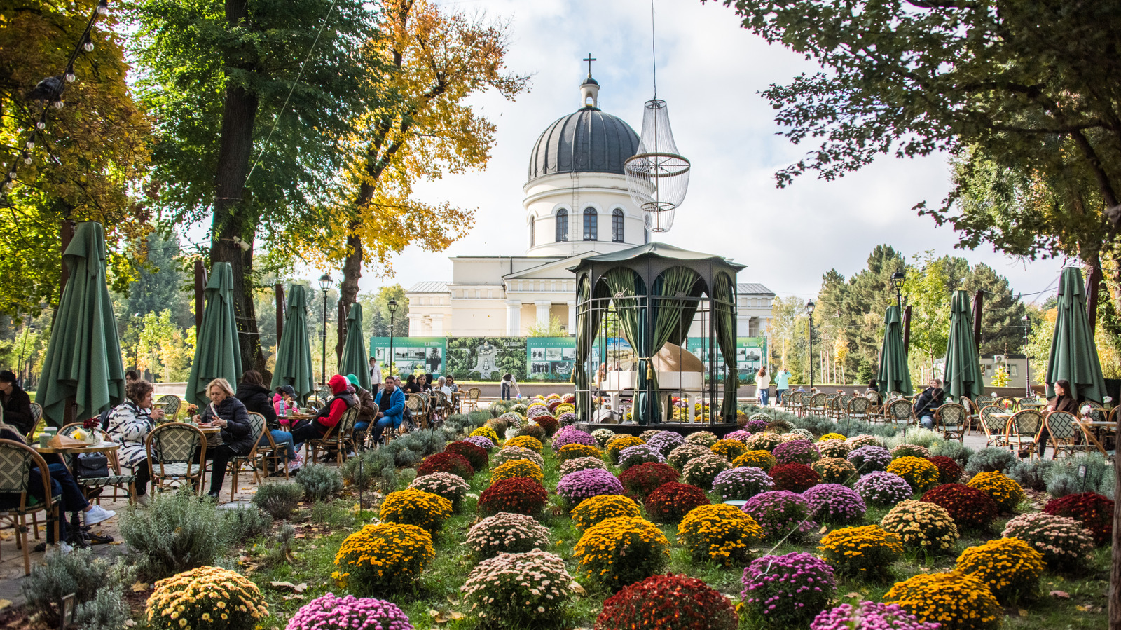La capitale négligée de l'Europe est une escapade sous-estimée remplie d'histoire, de vins primés et d'opéra