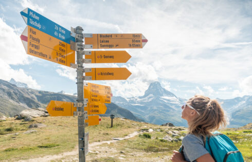Les randonnées panoramiques d'Europe brillent dans ce pays montagneux avec des transports publics faciles vers les points de départ des sentiers