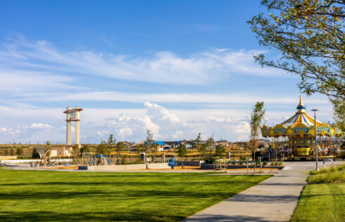 Le quartier Aurora planifié par le Colorado séduit par ses bouchées locales, ses sentiers panoramiques et son ambiance artistique