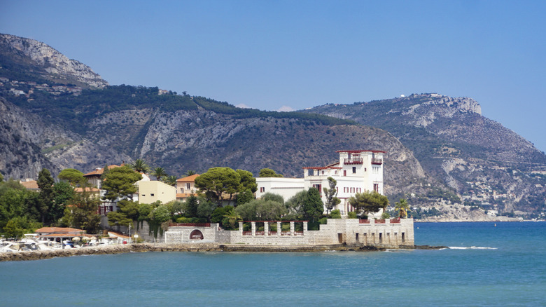 La Villa Kerylos, de style néo-grec antique, surplombe la Méditerranée à Beaulieu-sur-Mer, Côte d'Azur