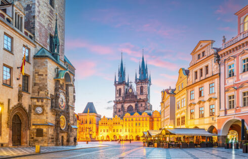 Pourquoi de plus en plus de touristes partent en vacances à Prague en 2026