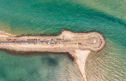 L'île autrefois prospère de l'Inde, paradis de vacances avec de belles plages, est maintenant une ville fantôme abandonnée