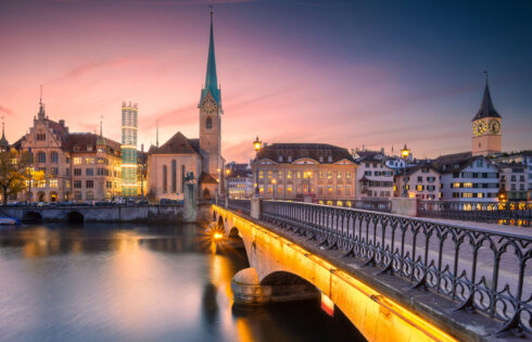 La ville la plus agréable à vivre d'Europe est une métropole de montagne paisible, parfaite pour les expatriés