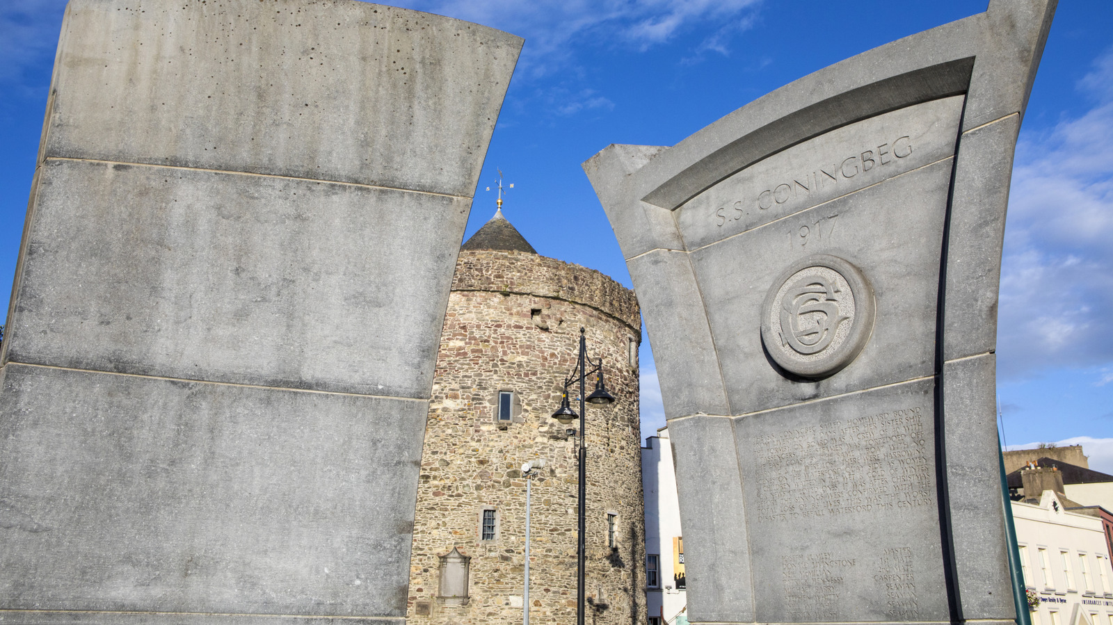 Entre Dublin et Cork se trouve la plus ancienne ville d'Irlande avec des plages immaculées, des restaurants confortables et des rues accessibles à pied
