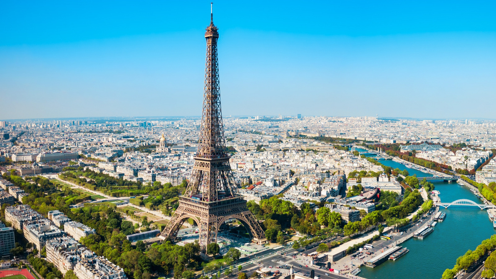 Ce que personne ne croit à propos de la Tour Eiffel surprend même les voyageurs chevronnés